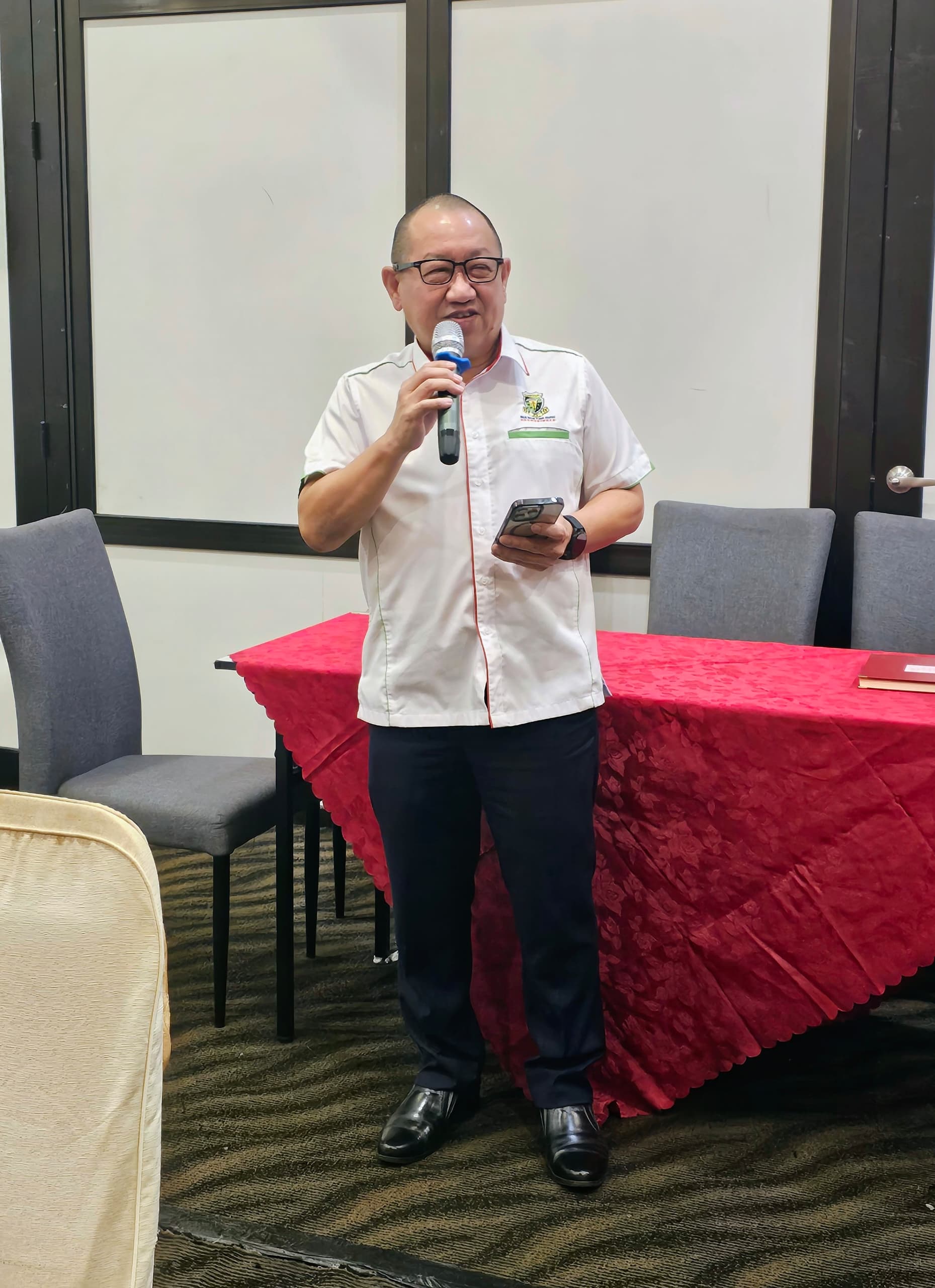 4 主席冯运国市議員致词